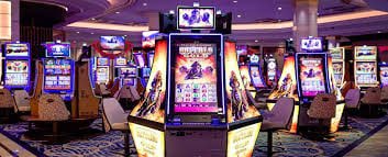 aplikasi mobile qw1221 tampilan antarmuka taruhan live betting di smartphone Android iOS